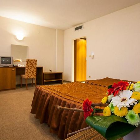 Hotel Intelcoop Plovdiv Extérieur photo